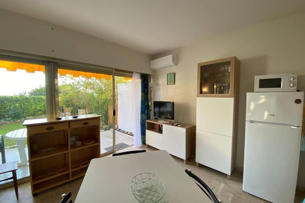 C037-Nice Studio With Garden And Parking - Near Beach Cannes Exterior photo